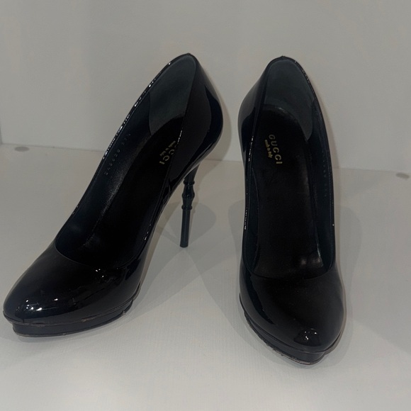 Gucci Shoes - Gucci Patent Black Heels size 37.5